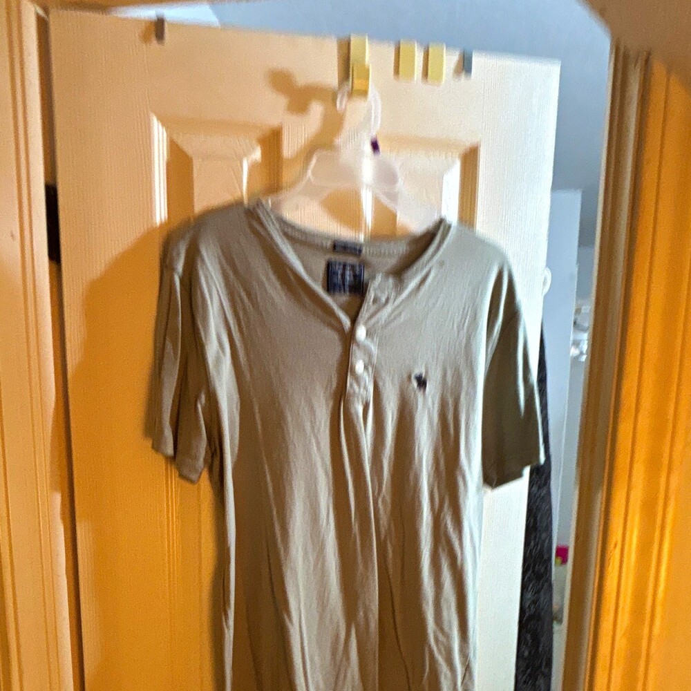 Abercrombie & Fitch Mens Gray Henley Tee Short Sleeve Solid Logo L Regular